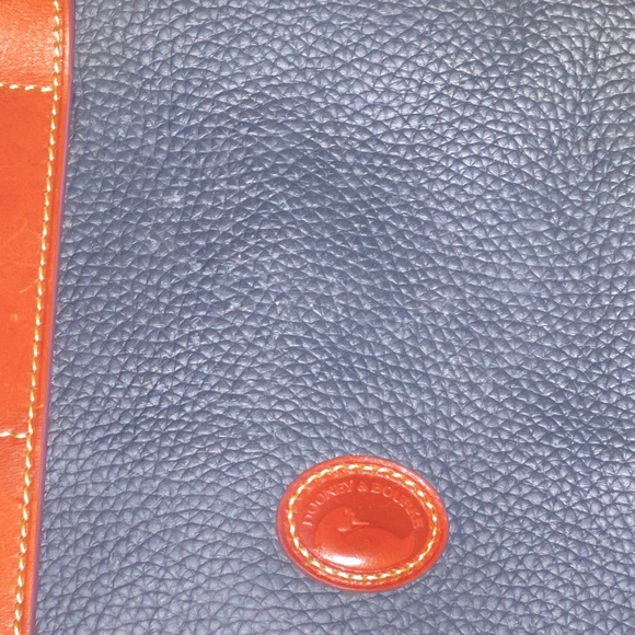 RARE Dooney & Bourke large Laptop/briefcase messenger bag - Picture 2 of 9